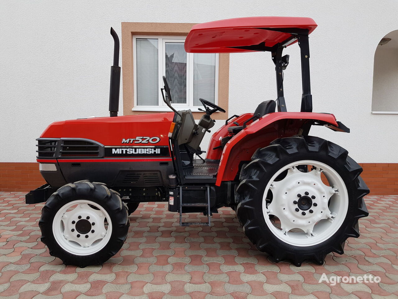 mini-tracteur YANMAR AF 520